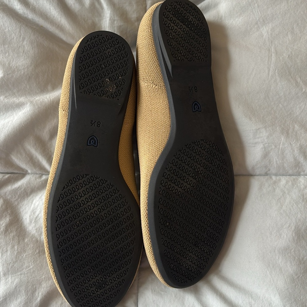 Rothy's Beige Flats with Black and Blue Accents - Picture 2 of 2